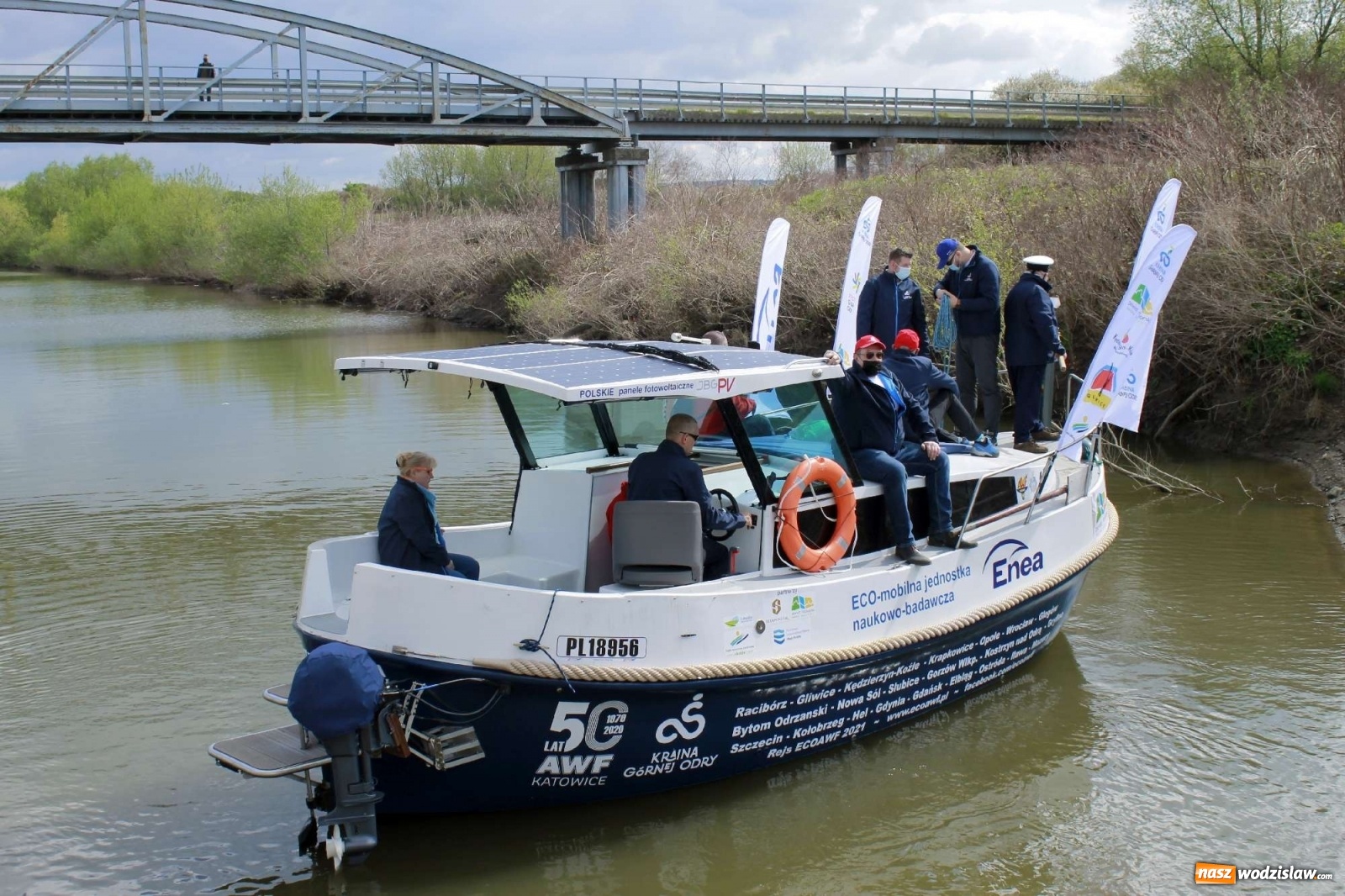 Zdjęcie w galerii na portalu naszwodzislaw.com: ECO AWF wyruszył w rejs badawczy. Promuję markę Kraina Górnej Odry wiadomości z regionu