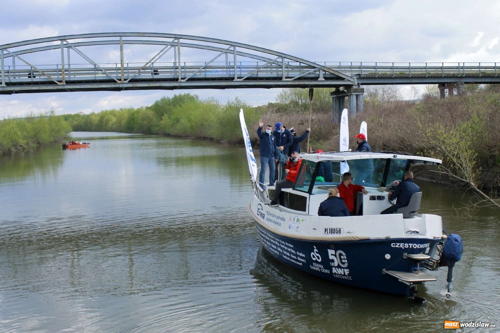 Zdjęcie w galerii na portalu naszwodzislaw.com: ECO AWF wyruszył w rejs badawczy. Promuję markę Kraina Górnej Odry wiadomości z regionu