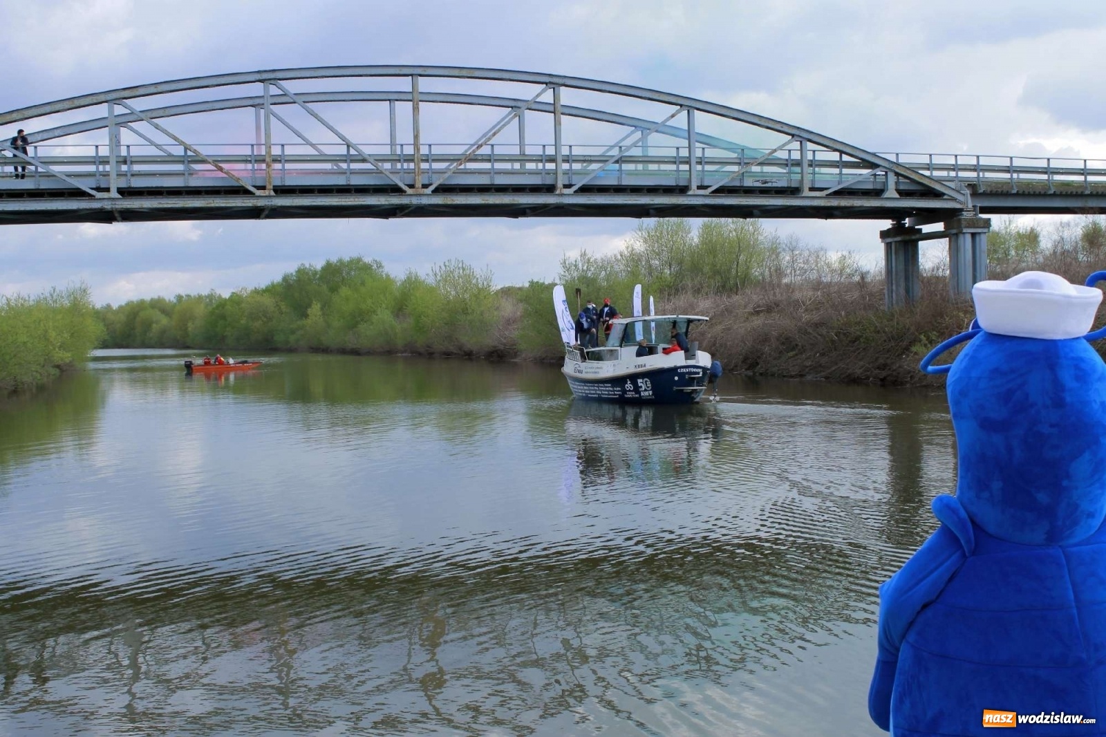 Zdjęcie w galerii na portalu naszwodzislaw.com: ECO AWF wyruszył w rejs badawczy. Promuję markę Kraina Górnej Odry wiadomości z regionu