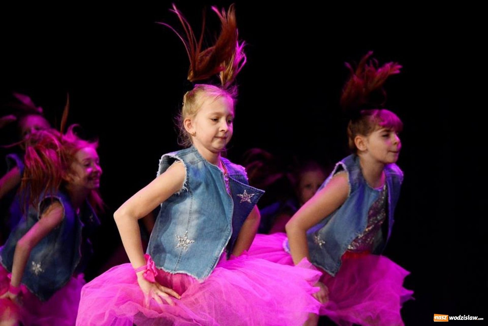 Zdjęcie w galerii na portalu naszwodzislaw.com: Gala Taneczna MIX już w niedzielę wiadomości z regionu
