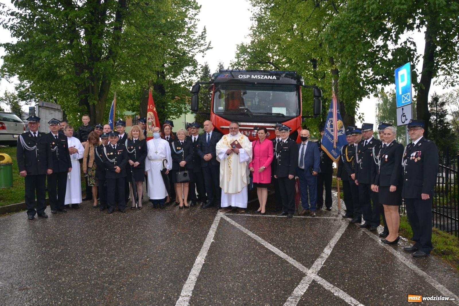 Zdjęcie w galerii na portalu naszwodzislaw.com: Ochotnicy z OSP Mszana świętowali Dzień Strażaka wiadomości z regionu