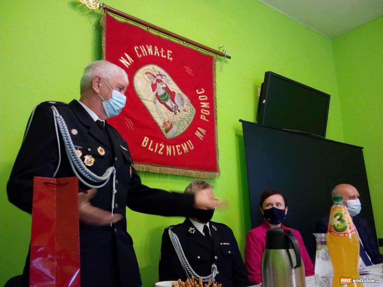 Zdjęcie w galerii na portalu naszwodzislaw.com: Ochotnicy z OSP Mszana świętowali Dzień Strażaka wiadomości z regionu