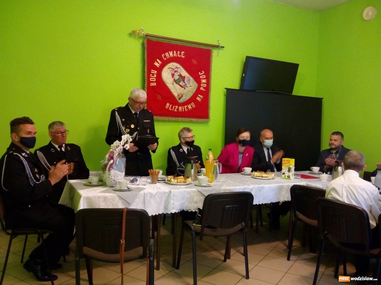 Zdjęcie w galerii na portalu naszwodzislaw.com: Ochotnicy z OSP Mszana świętowali Dzień Strażaka wiadomości z regionu