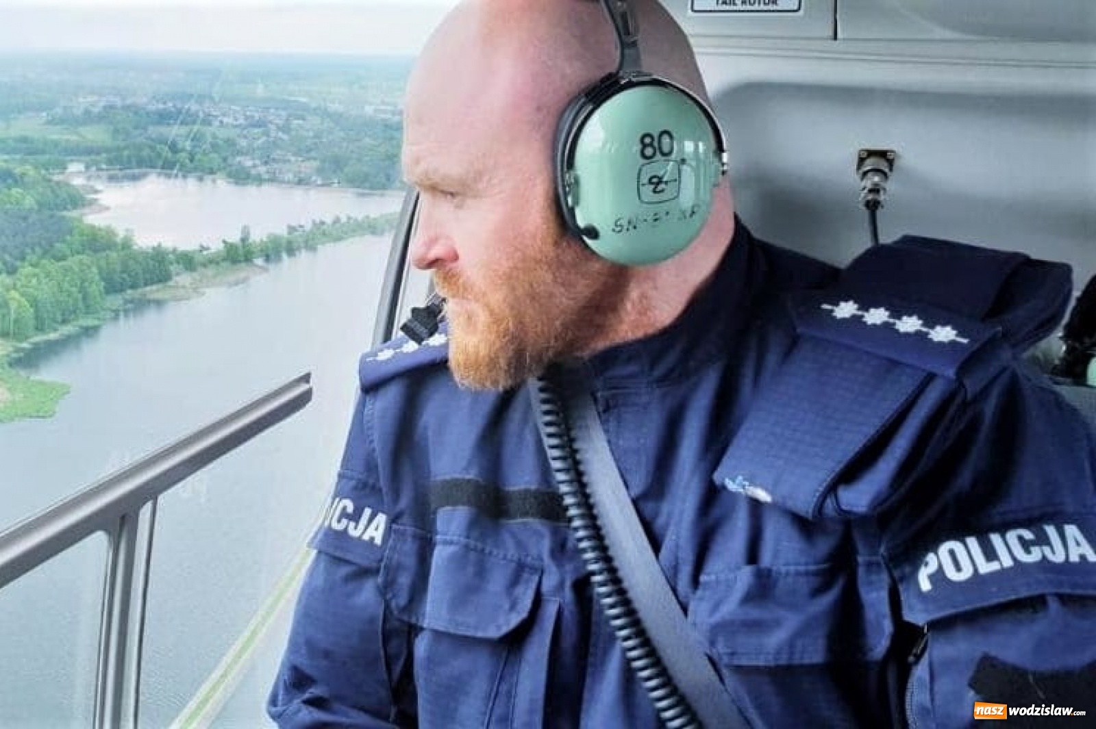 Zdjęcie w galerii na portalu naszwodzislaw.com: Policyjny śmigłowiec nad powiatem wodzisławskim [FOTO i WIDEO] wiadomości z regionu