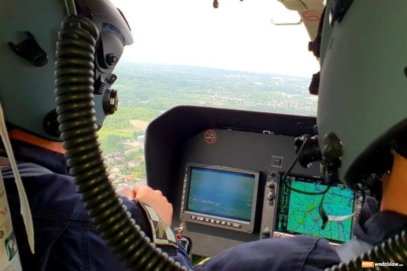 Zdjęcie w galerii na portalu naszwodzislaw.com: Policyjny śmigłowiec nad powiatem wodzisławskim [FOTO i WIDEO] wiadomości z regionu