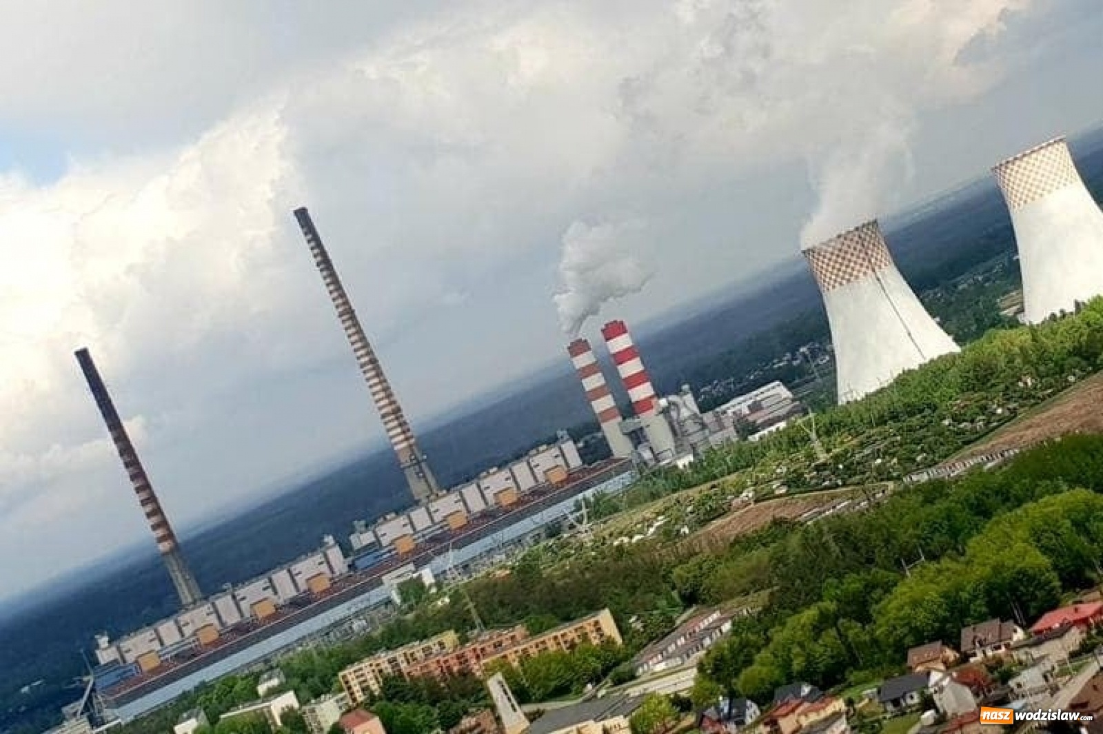 Zdjęcie w galerii na portalu naszwodzislaw.com: Policyjny śmigłowiec nad powiatem wodzisławskim [FOTO i WIDEO] wiadomości z regionu