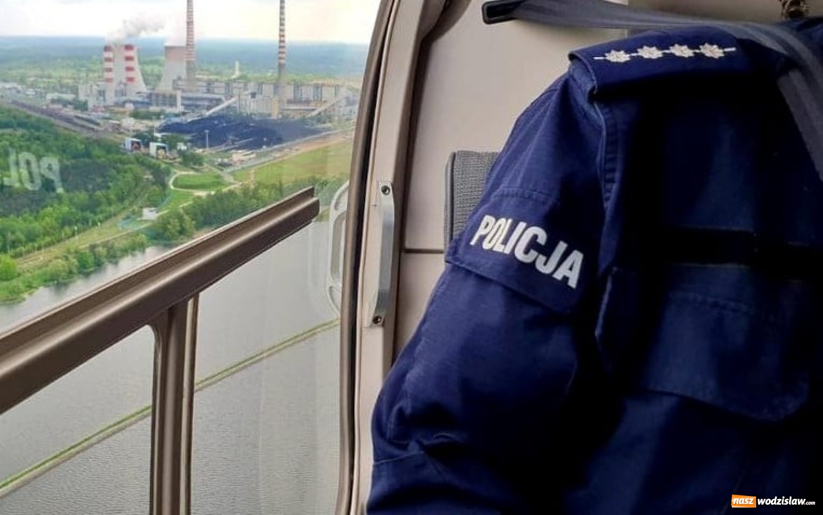 Zdjęcie w galerii na portalu naszwodzislaw.com: Policyjny śmigłowiec nad powiatem wodzisławskim [FOTO i WIDEO] wiadomości z regionu