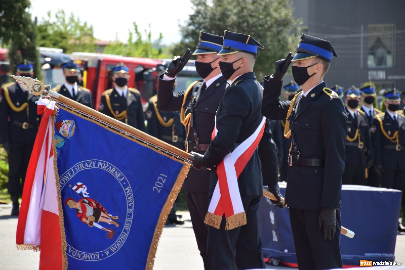 Zdjęcie w galerii na portalu naszwodzislaw.com: Wojewódzkie obchody Dnia Strażaka. PSP Wodzisław Śląski nadano sztandar wiadomości z regionu