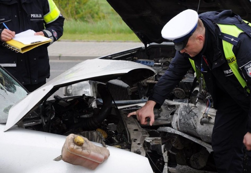 Zdjęcie w galerii na portalu naszwodzislaw.com: Ukłuł policjanta i straszył żółtaczką wiadomości z regionu