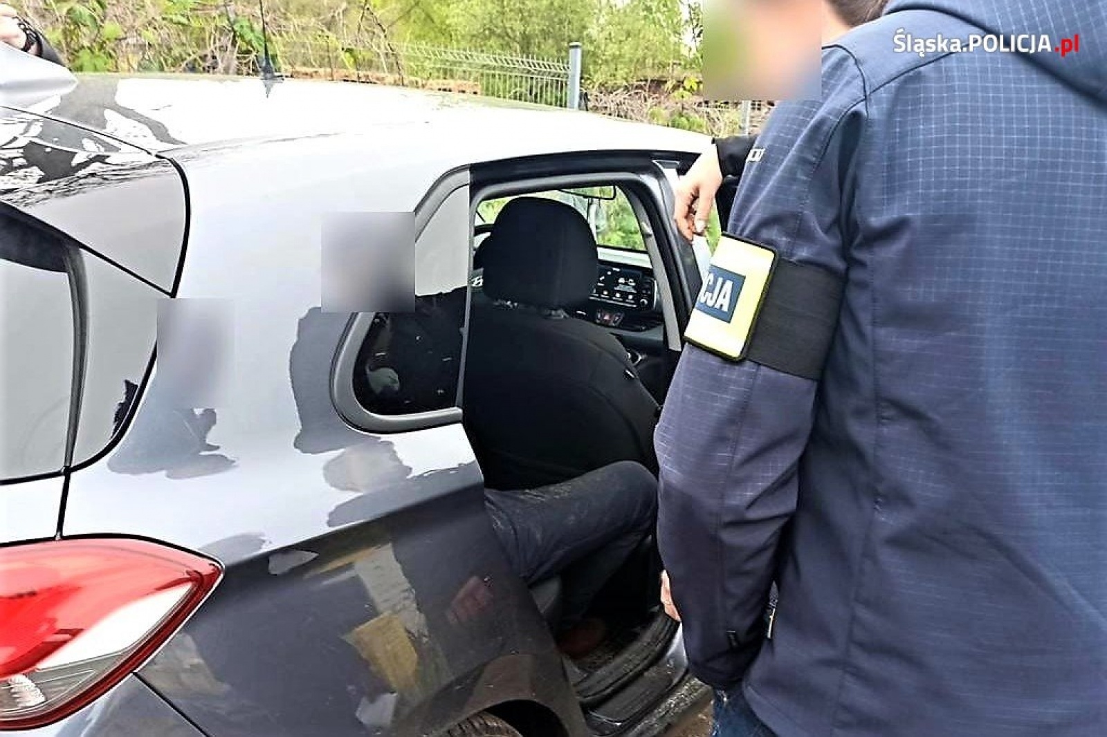 Zdjęcie w galerii na portalu naszwodzislaw.com: Naucz mnie, kiedy mówić NIE - film z eksperymentu policji wiadomości z regionu