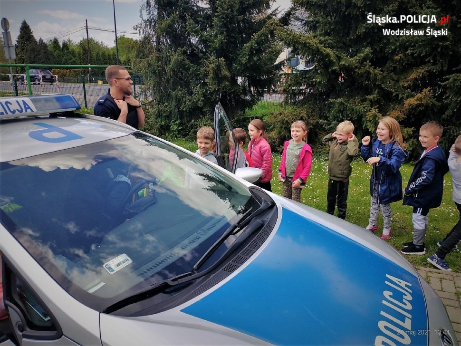 Zdjęcie w galerii na portalu naszwodzislaw.com: Wodzisławscy policjanci z wizytą u przedszkolaków wiadomości z regionu