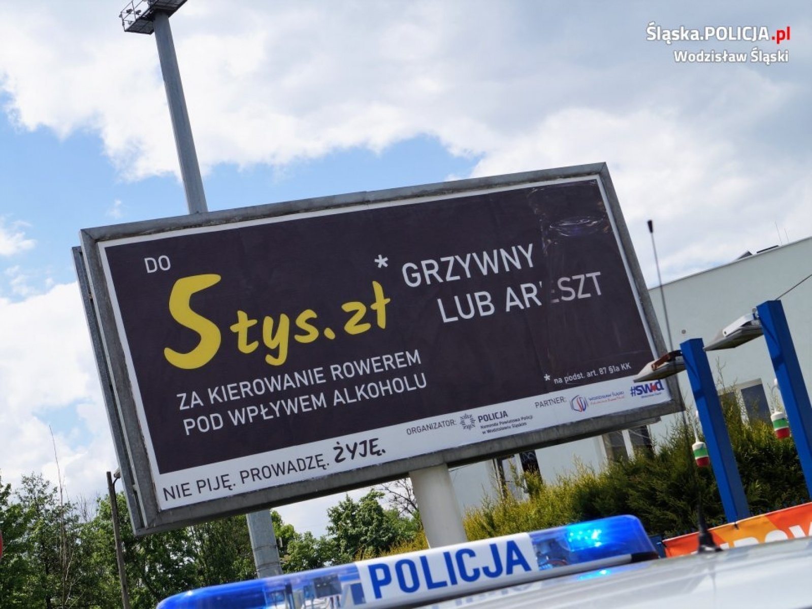 Zdjęcie w galerii na portalu naszwodzislaw.com: Nie piję. Prowadzę. Żyję. Nowa kampania wodzisławskich policjantów wiadomości z regionu