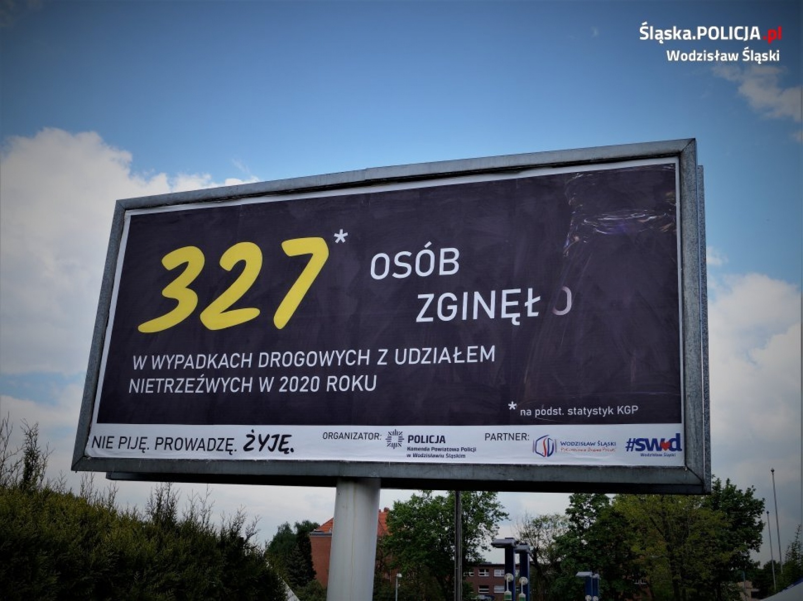 Zdjęcie w galerii na portalu naszwodzislaw.com: Nie piję. Prowadzę. Żyję. Nowa kampania wodzisławskich policjantów wiadomości z regionu