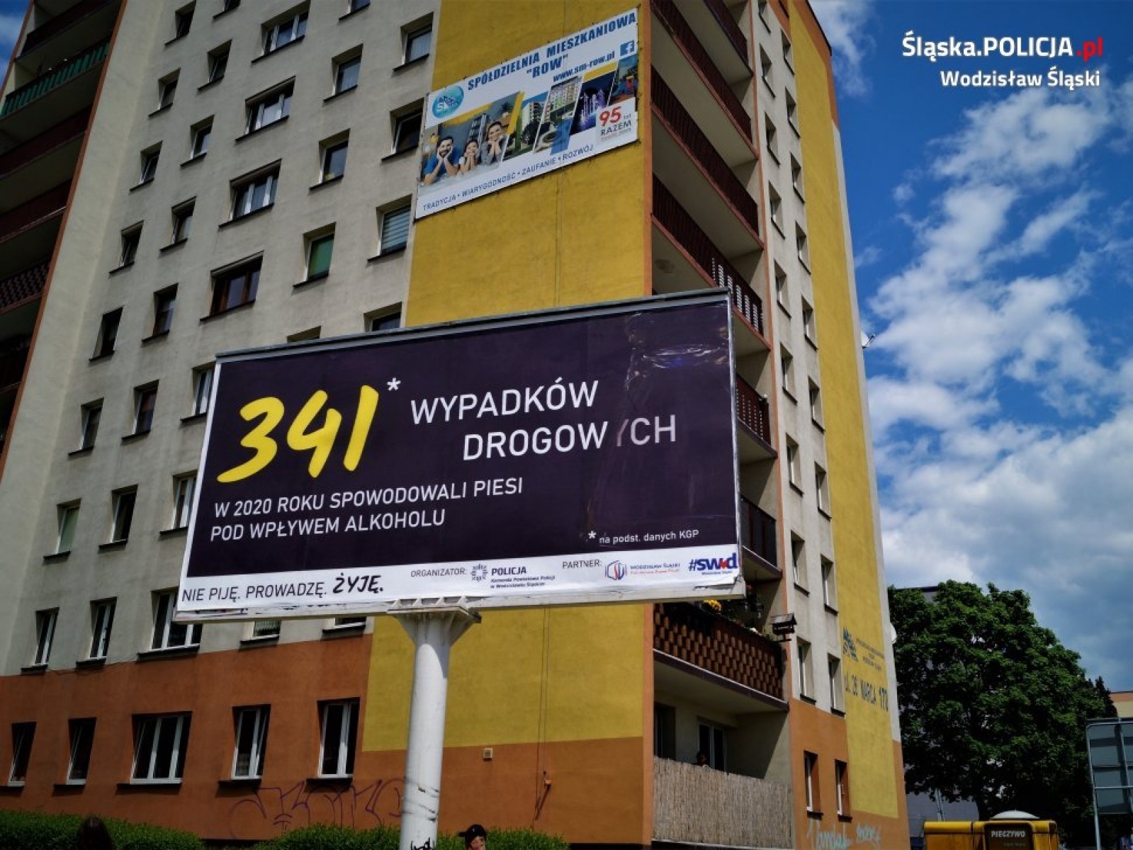 Zdjęcie w galerii na portalu naszwodzislaw.com: Nie piję. Prowadzę. Żyję. Nowa kampania wodzisławskich policjantów wiadomości z regionu