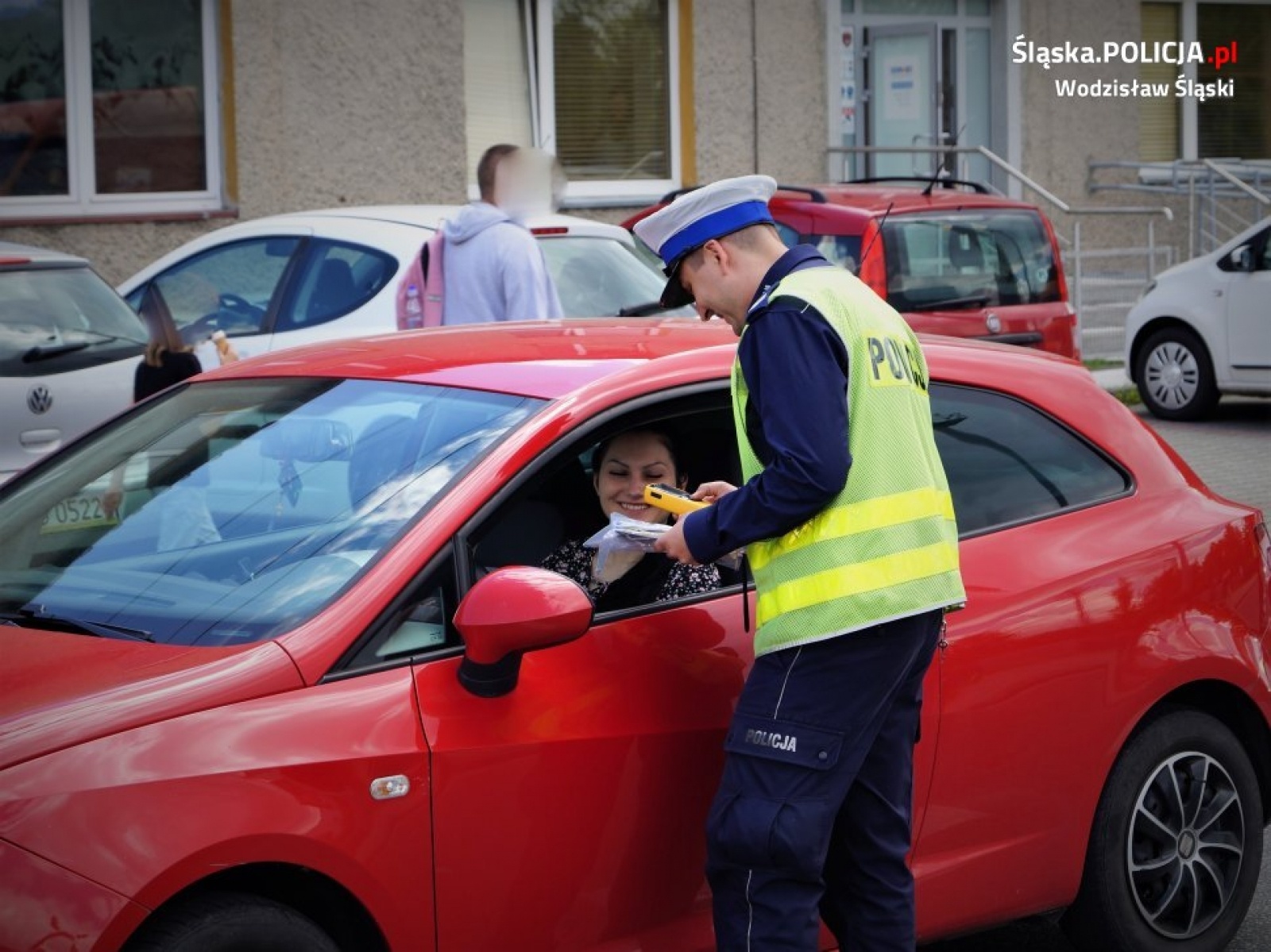 Zdjęcie w galerii na portalu naszwodzislaw.com: Nie piję. Prowadzę. Żyję. Nowa kampania wodzisławskich policjantów wiadomości z regionu