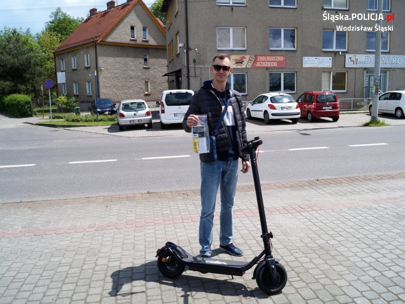 Zdjęcie w galerii na portalu naszwodzislaw.com: Nie piję. Prowadzę. Żyję. Nowa kampania wodzisławskich policjantów wiadomości z regionu