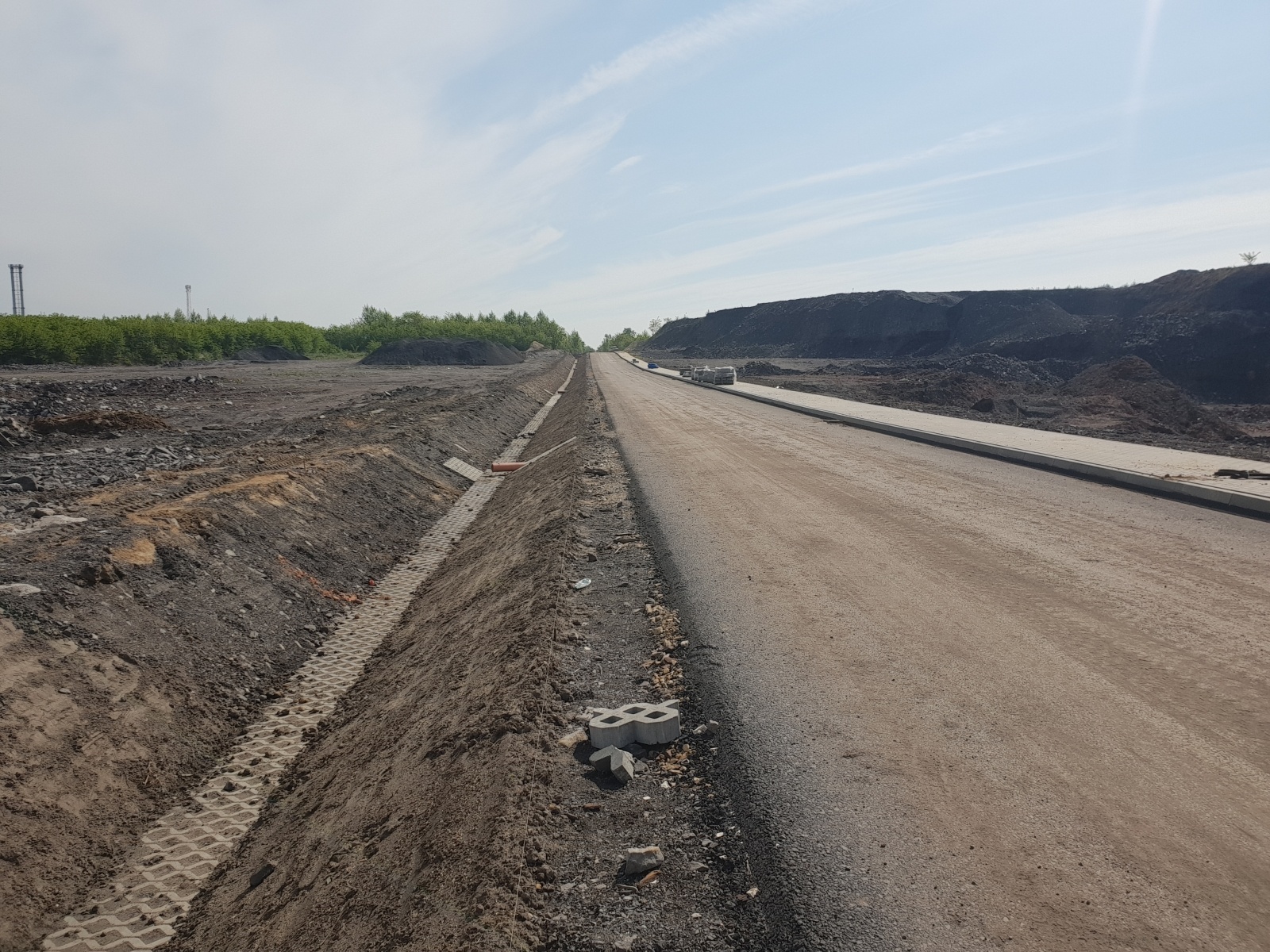 Zdjęcie w galerii na portalu naszwodzislaw.com: Tereny po KWK 1 Maja. Jak postępują prace? wiadomości z regionu