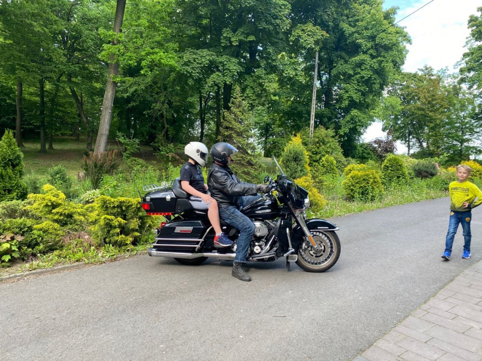 Zdjęcie w galerii na portalu naszwodzislaw.com: Moc atrakcji na Dzień Dziecka w powiatowych placówkach wiadomości z regionu