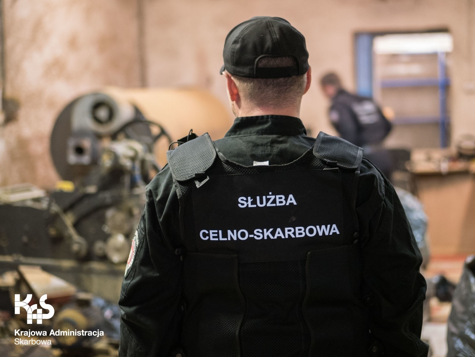 Zdjęcie w galerii na portalu naszwodzislaw.com: Śląska KAS chce przyjąć 50 funkcjonariuszy. Sprawdź, ile płaci na start wiadomości z regionu