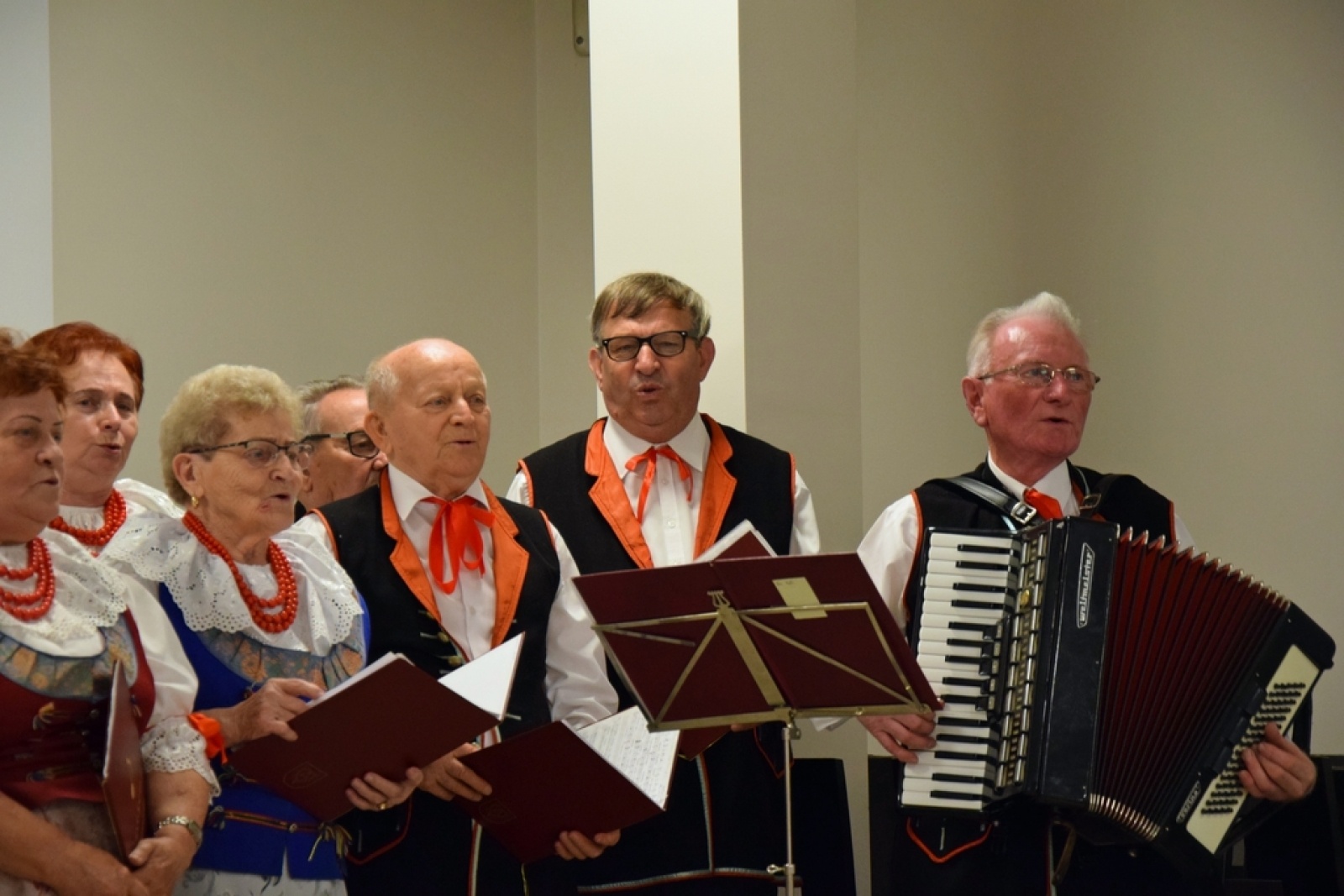 Zdjęcie w galerii na portalu naszwodzislaw.com: Zespół Mszanianka obchodził jubileusz 35-lecia wiadomości z regionu