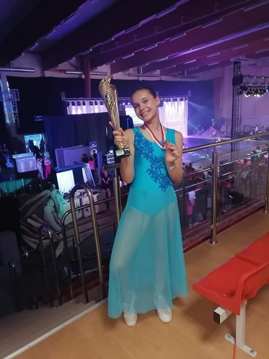 Zdjęcie w galerii na portalu naszwodzislaw.com: Miraż wrócił z medalami z Mistrzostw Polski w show i jazz dance wiadomości z regionu