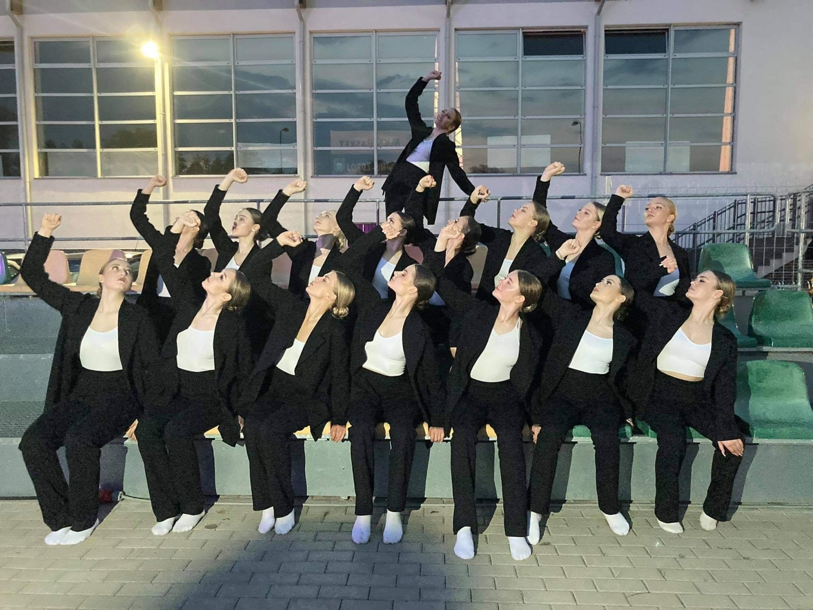 Zdjęcie w galerii na portalu naszwodzislaw.com: Miraż wrócił z medalami z Mistrzostw Polski w show i jazz dance wiadomości z regionu