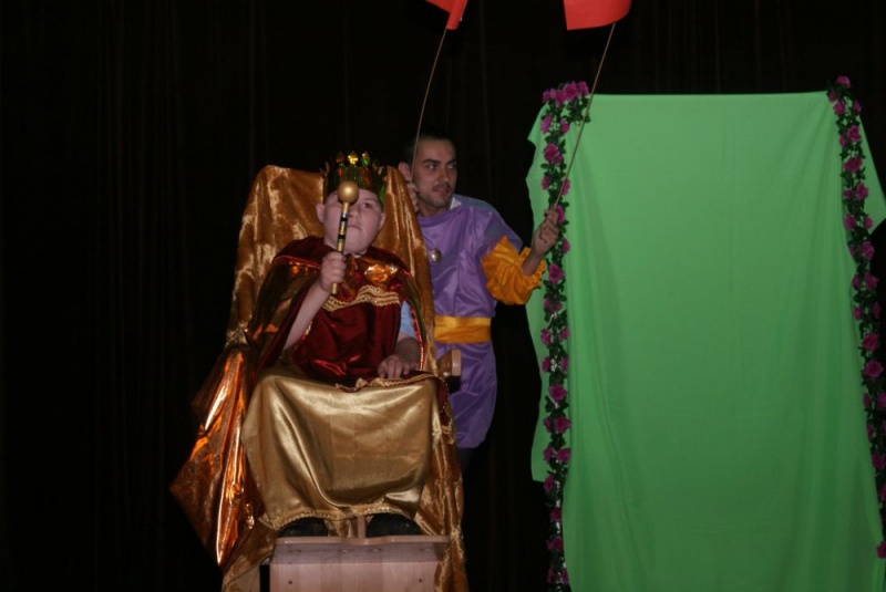 Zdjęcie w galerii na portalu naszwodzislaw.com: Osoby niepełnosprawne na scenie wiadomości z regionu