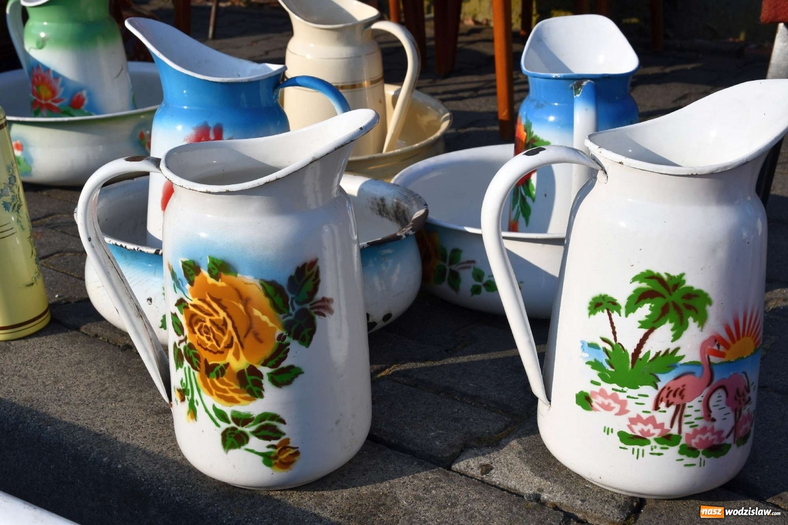 Zdjęcie w galerii na portalu naszwodzislaw.com: Jarmark w Chałupkach. Sprzedający nie zawiedli [WIDEO] wiadomości z regionu