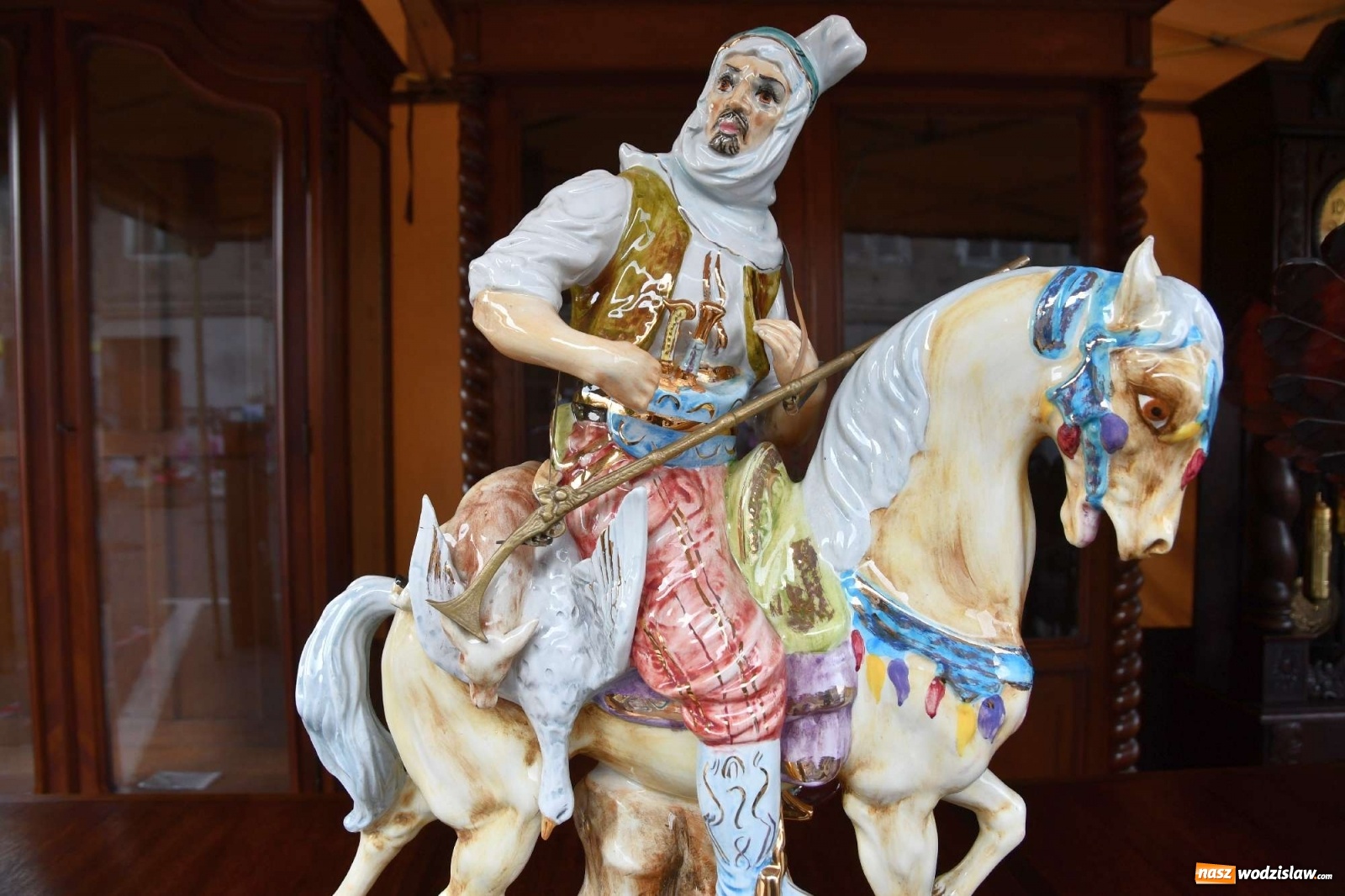 Zdjęcie w galerii na portalu naszwodzislaw.com: Jarmark w Chałupkach. Sprzedający nie zawiedli [WIDEO] wiadomości z regionu