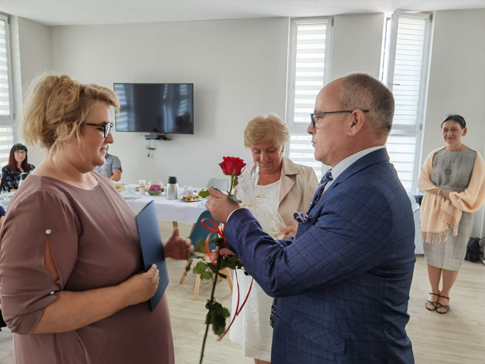 Zdjęcie w galerii na portalu naszwodzislaw.com: Z rodzinami zastępczymi o ich problemach wiadomości z regionu