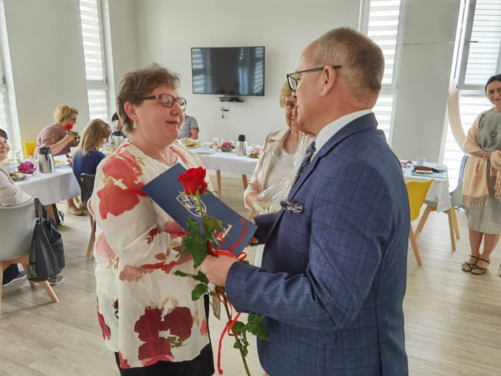 Zdjęcie w galerii na portalu naszwodzislaw.com: Z rodzinami zastępczymi o ich problemach wiadomości z regionu