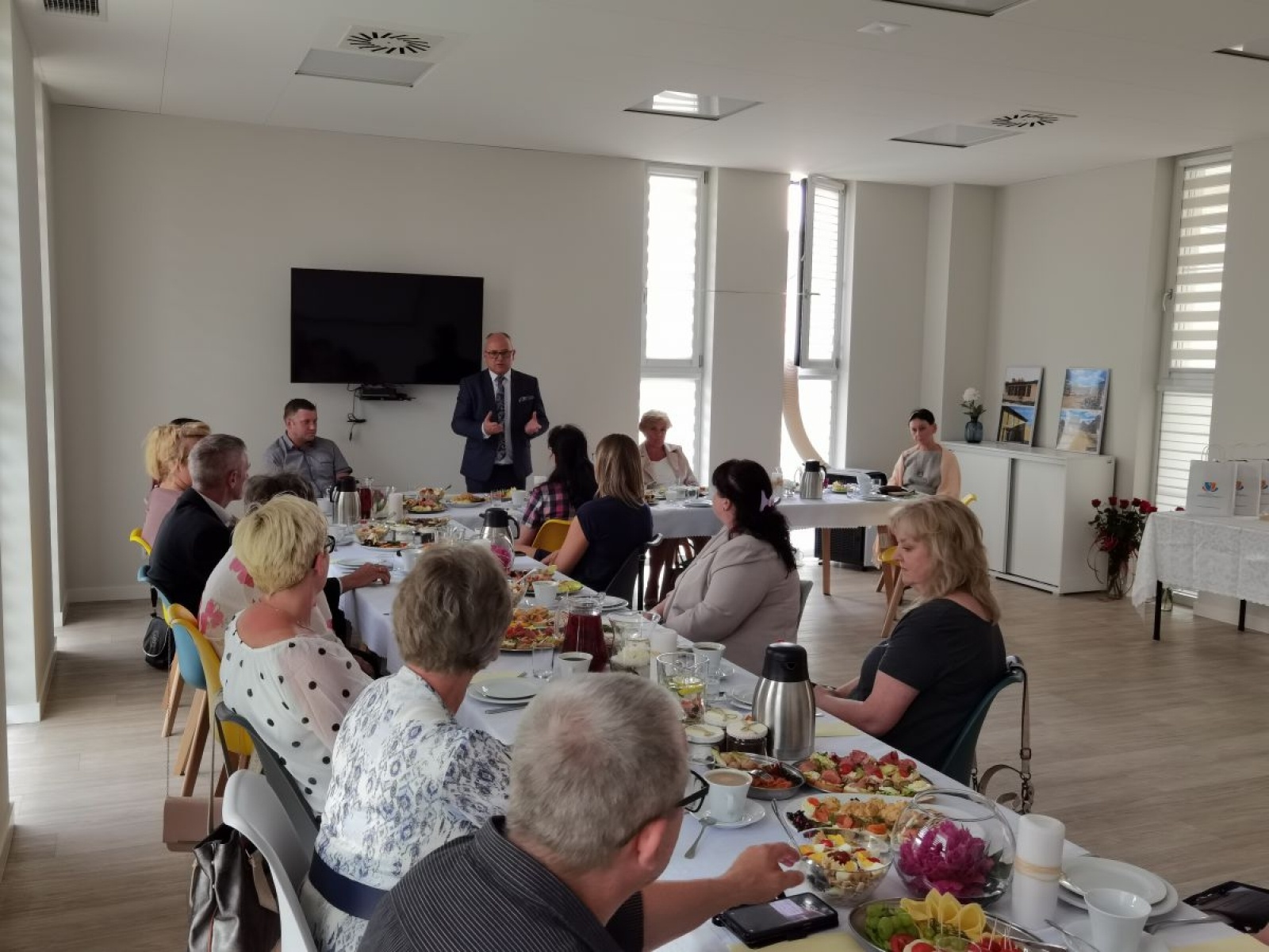 Zdjęcie w galerii na portalu naszwodzislaw.com: Z rodzinami zastępczymi o ich problemach wiadomości z regionu