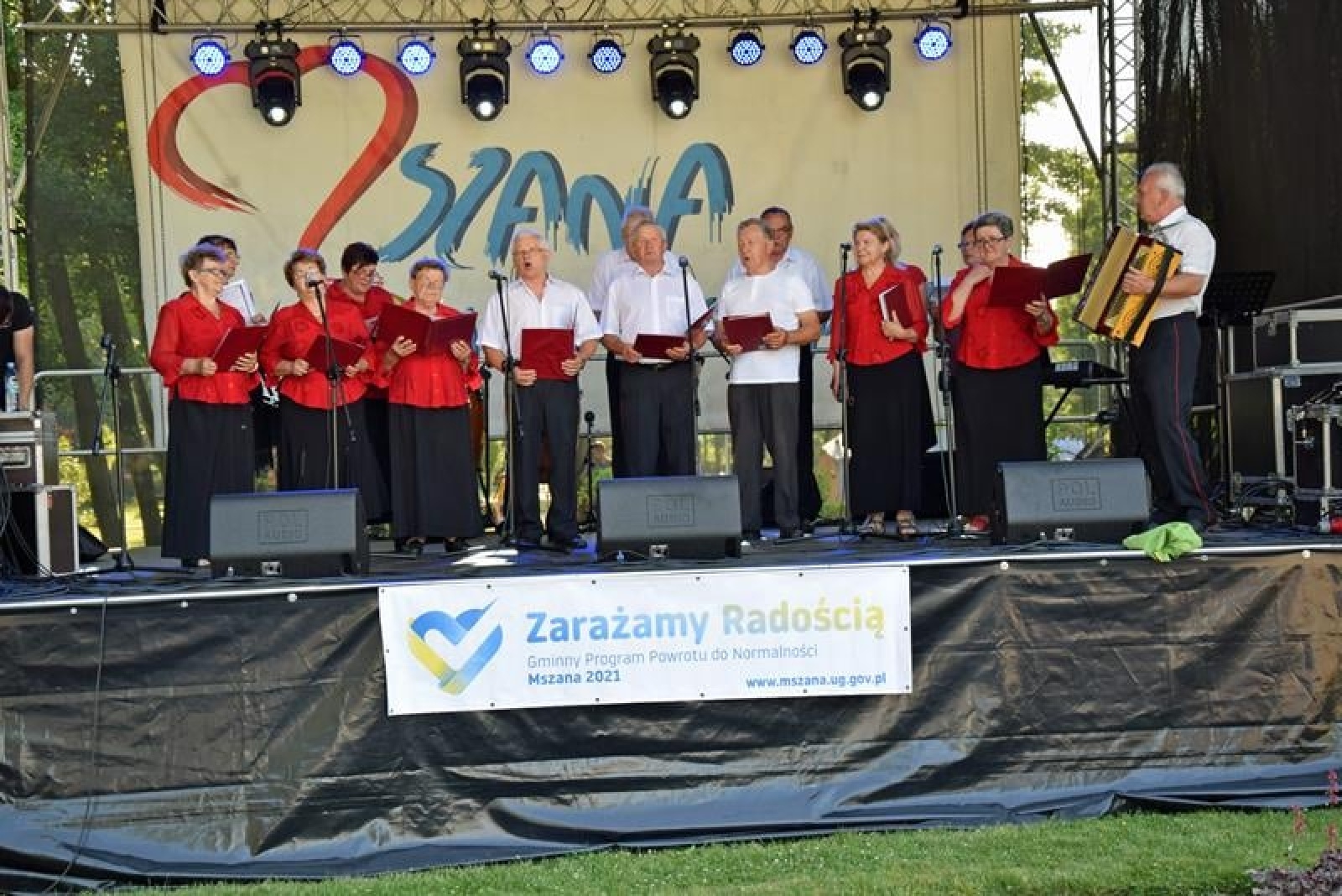 Zdjęcie w galerii na portalu naszwodzislaw.com: Wejściówka do Lata. Mszański GOKiR zainaugurował sezon imprez plenerowych [FOTO] wiadomości z regionu