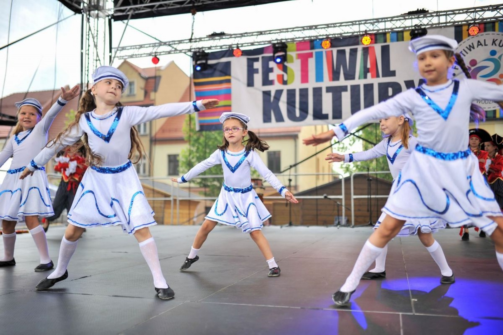 Zdjęcie w galerii na portalu naszwodzislaw.com: Za nami dwa dni festiwalowej zabawy! [FOTO] wiadomości z regionu