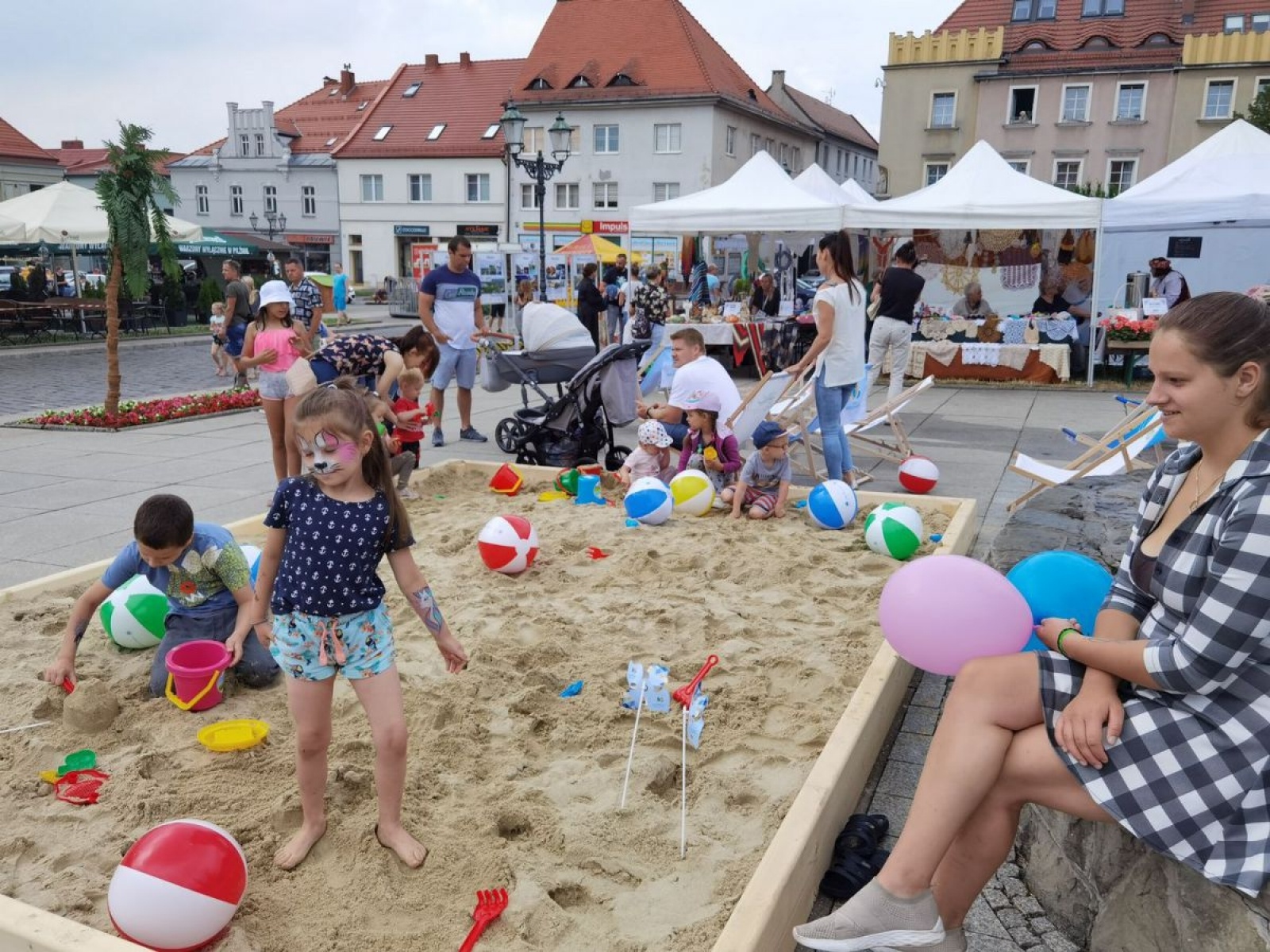 Zdjęcie w galerii na portalu naszwodzislaw.com: Za nami dwa dni festiwalowej zabawy! [FOTO] wiadomości z regionu