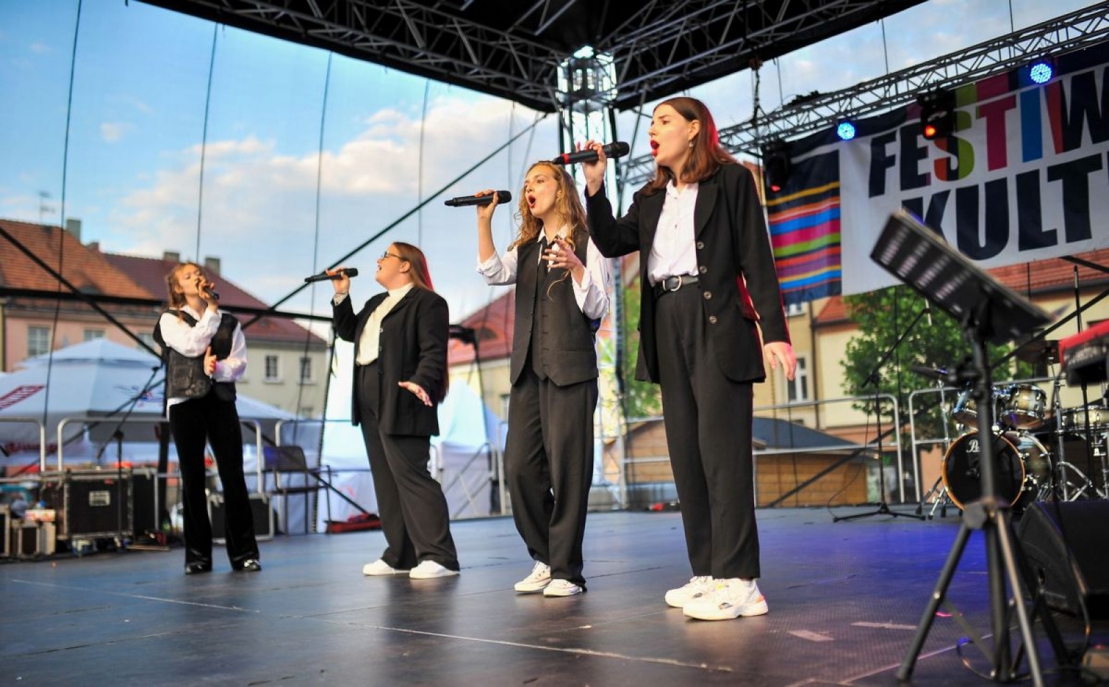 Zdjęcie w galerii na portalu naszwodzislaw.com: Za nami dwa dni festiwalowej zabawy! [FOTO] wiadomości z regionu