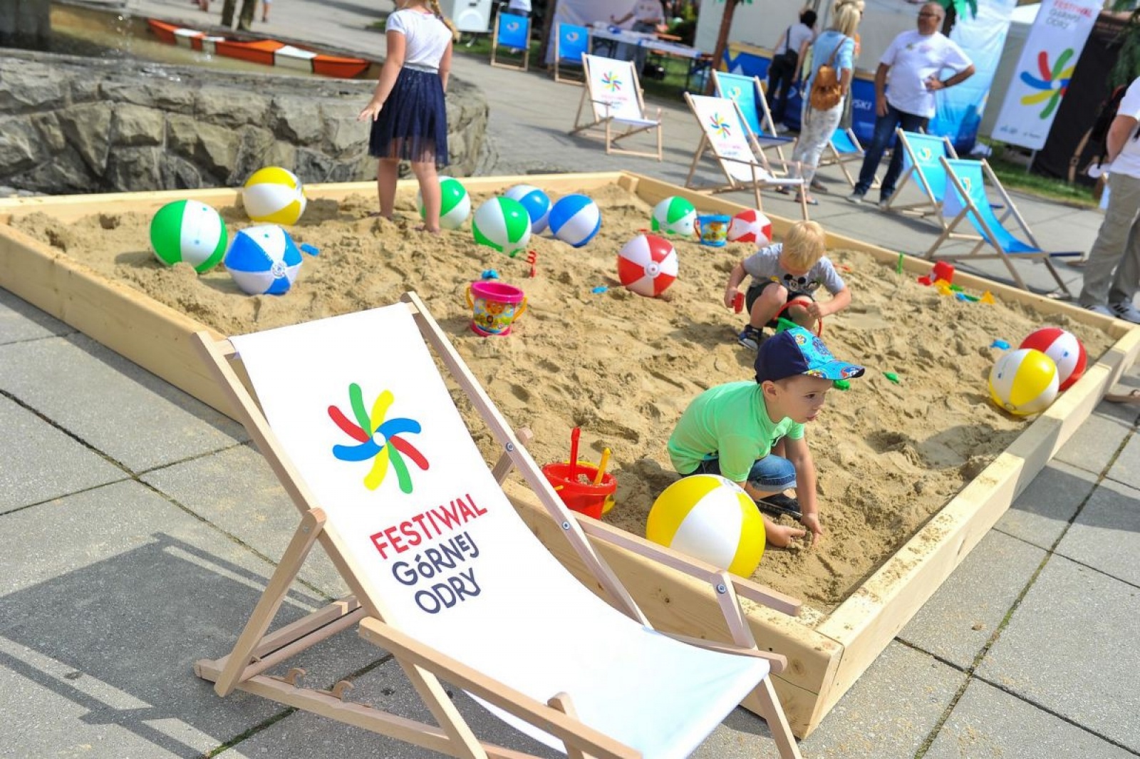 Zdjęcie w galerii na portalu naszwodzislaw.com: Za nami dwa dni festiwalowej zabawy! [FOTO] wiadomości z regionu