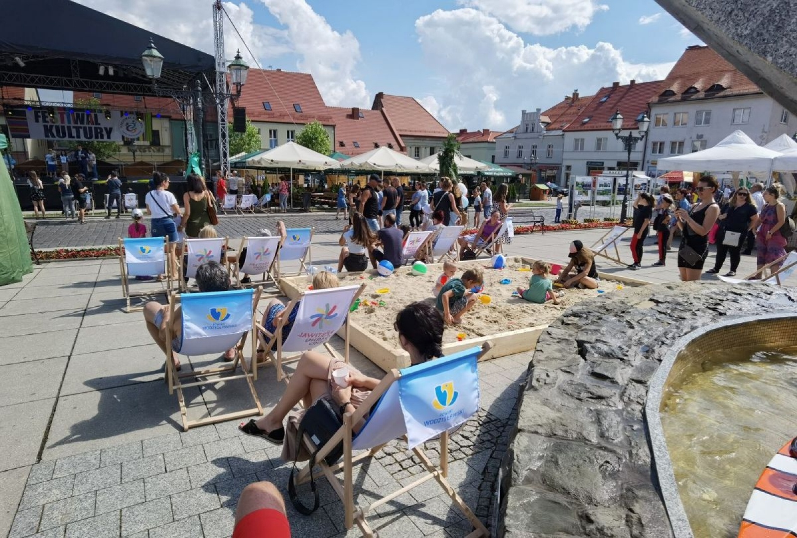Zdjęcie w galerii na portalu naszwodzislaw.com: Za nami dwa dni festiwalowej zabawy! [FOTO] wiadomości z regionu