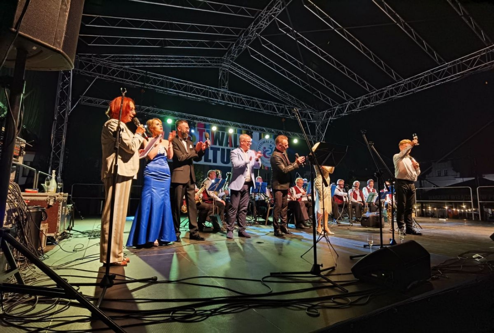 Zdjęcie w galerii na portalu naszwodzislaw.com: Za nami dwa dni festiwalowej zabawy! [FOTO] wiadomości z regionu