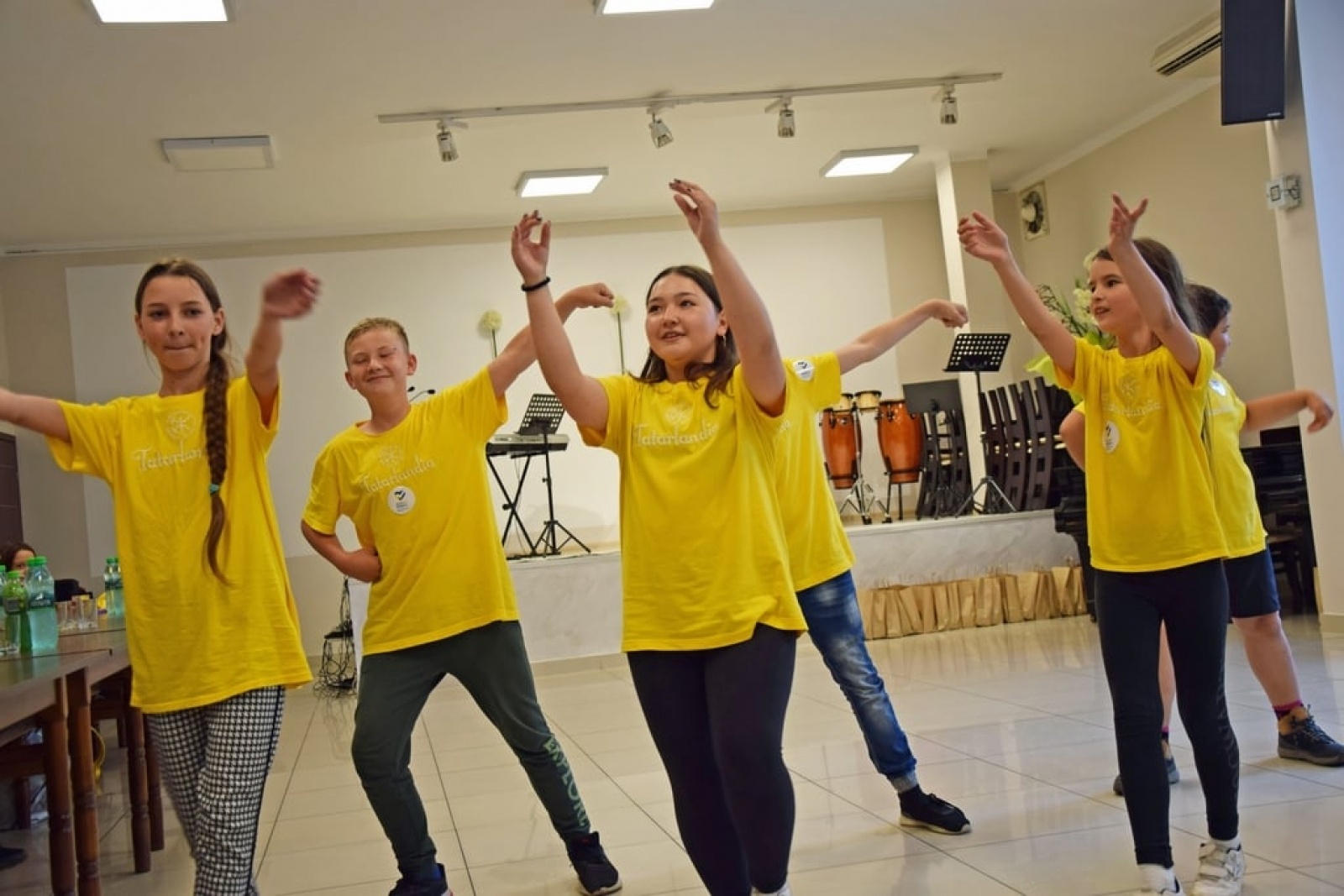 Zdjęcie w galerii na portalu naszwodzislaw.com: Tatarski zespół Buńczuk gościł w Gminie Mszana [FOTO] wiadomości z regionu