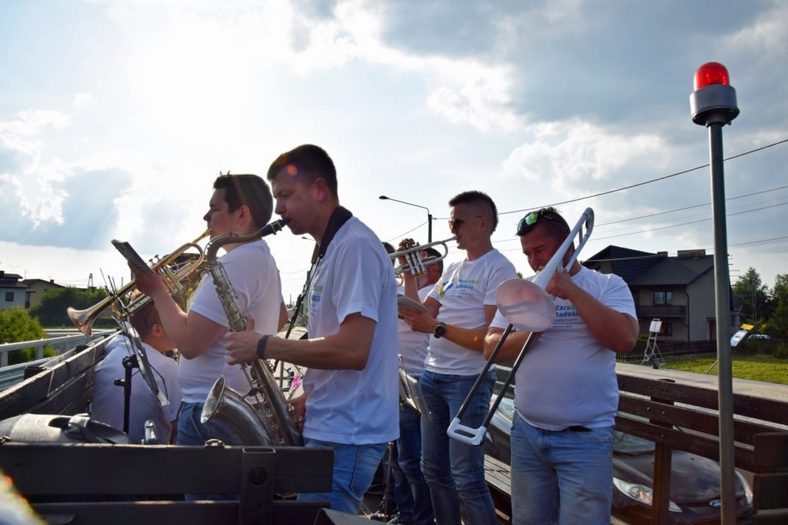 Zdjęcie w galerii na portalu naszwodzislaw.com: Muzyczny weekend z Orkiestrą Rozrywkową Gminy Mszana [FOTO] wiadomości z regionu