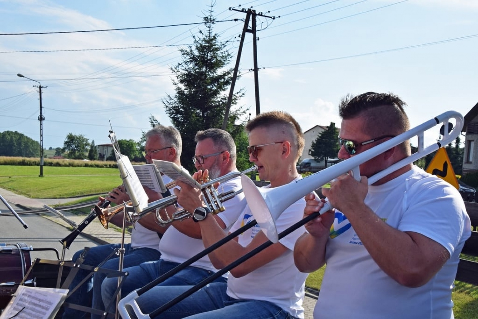 Zdjęcie w galerii na portalu naszwodzislaw.com: Muzyczny weekend z Orkiestrą Rozrywkową Gminy Mszana [FOTO] wiadomości z regionu