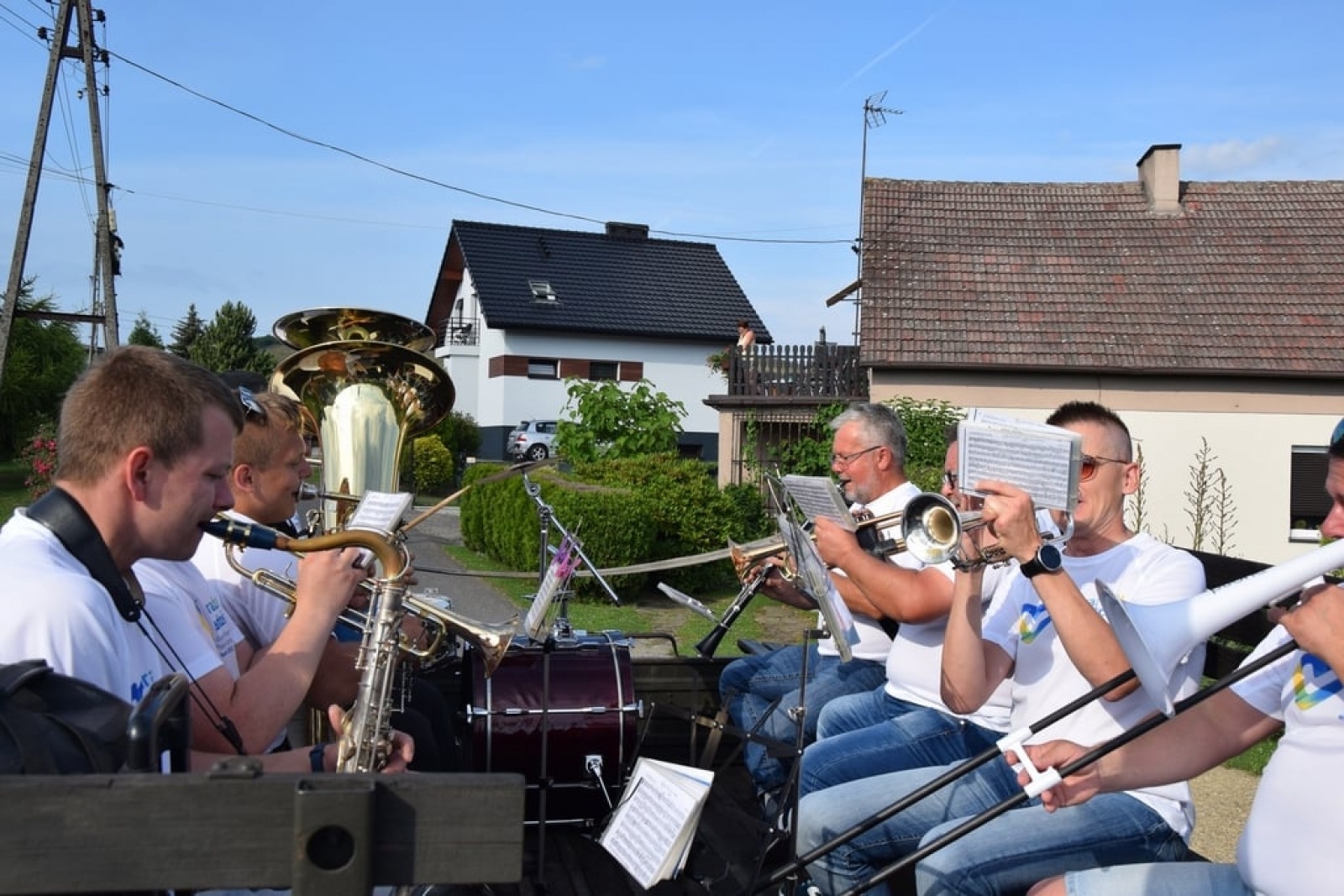 Zdjęcie w galerii na portalu naszwodzislaw.com: Muzyczny weekend z Orkiestrą Rozrywkową Gminy Mszana [FOTO] wiadomości z regionu