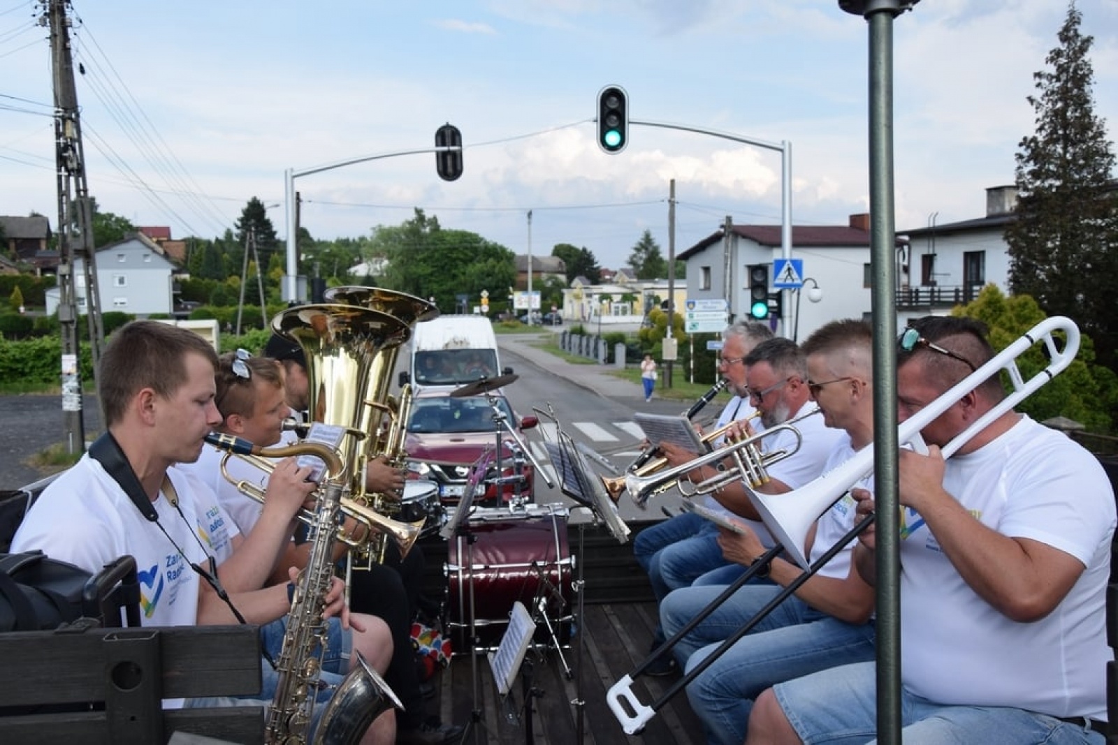 Zdjęcie w galerii na portalu naszwodzislaw.com: Muzyczny weekend z Orkiestrą Rozrywkową Gminy Mszana [FOTO] wiadomości z regionu