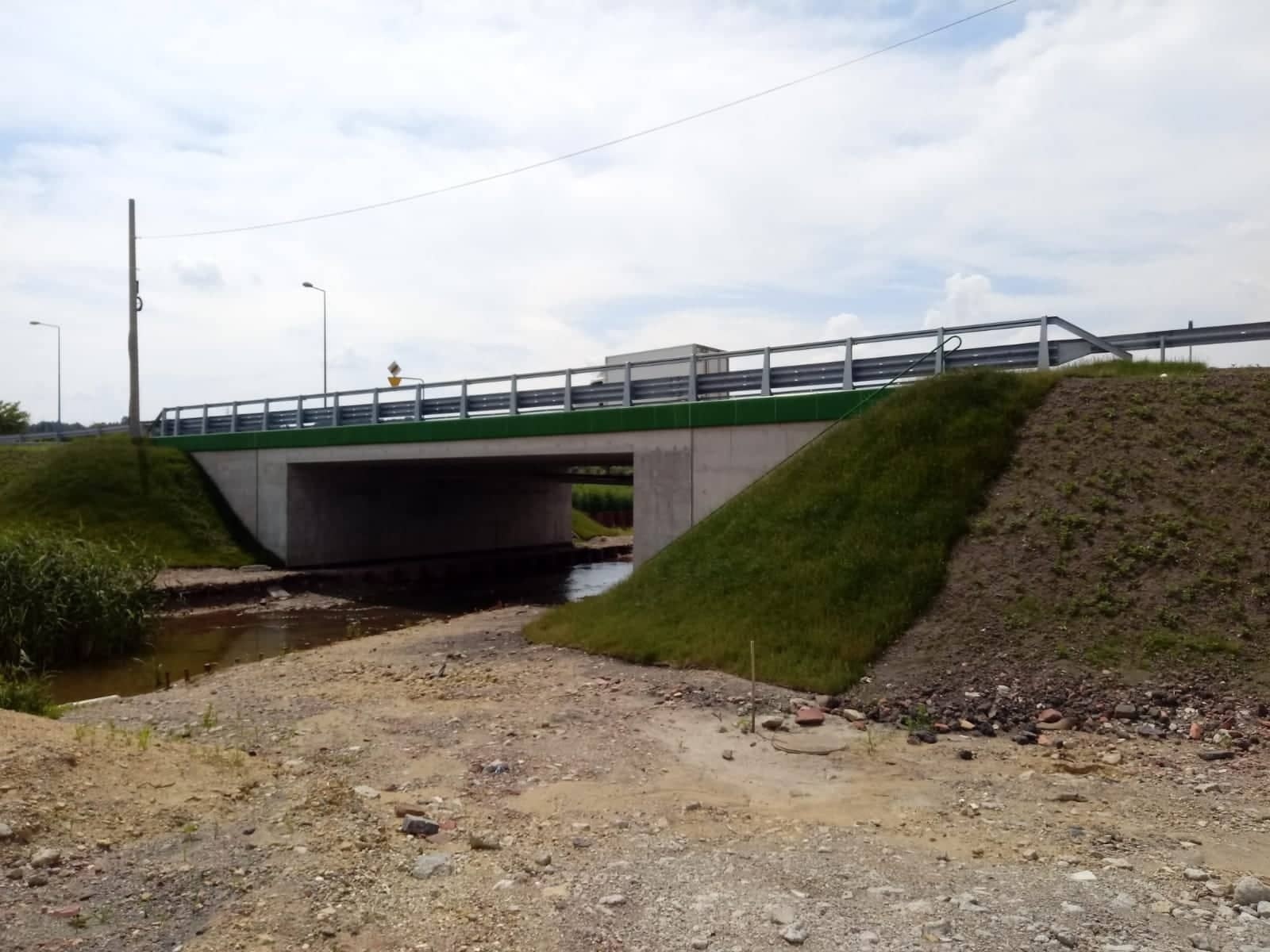 Zdjęcie w galerii na portalu naszwodzislaw.com: Nowo wybudowany wiadukt na DW 933 oddany do użytku [FOTO] wiadomości z regionu