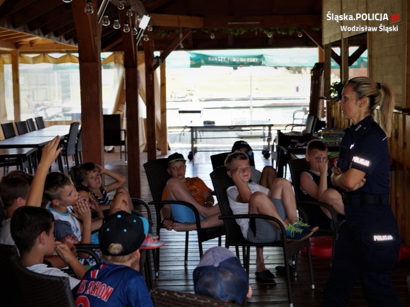 Zdjęcie w galerii na portalu naszwodzislaw.com: Policyjne rozmowy o bezpieczeństwie nad wodą wiadomości z regionu