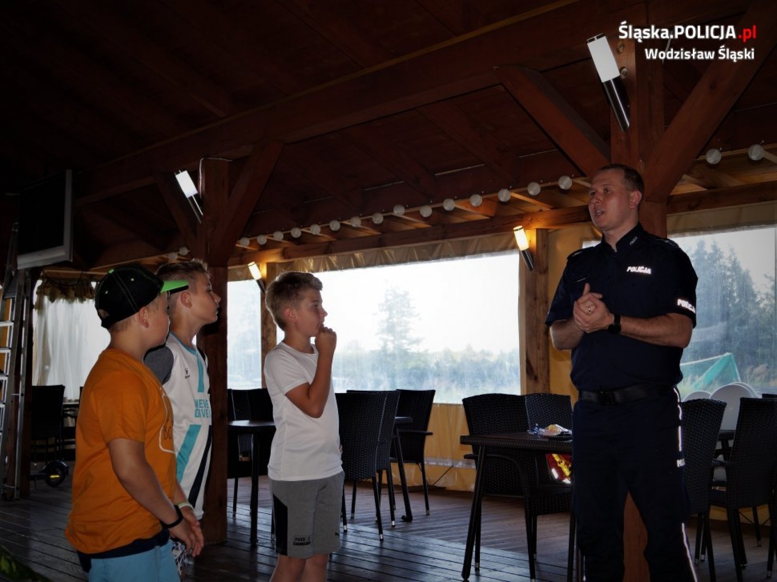 Zdjęcie w galerii na portalu naszwodzislaw.com: Policyjne rozmowy o bezpieczeństwie nad wodą wiadomości z regionu