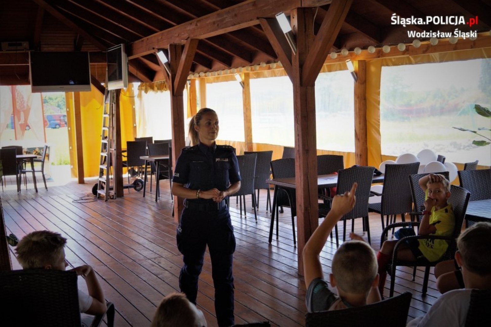 Zdjęcie w galerii na portalu naszwodzislaw.com: Policyjne rozmowy o bezpieczeństwie nad wodą wiadomości z regionu