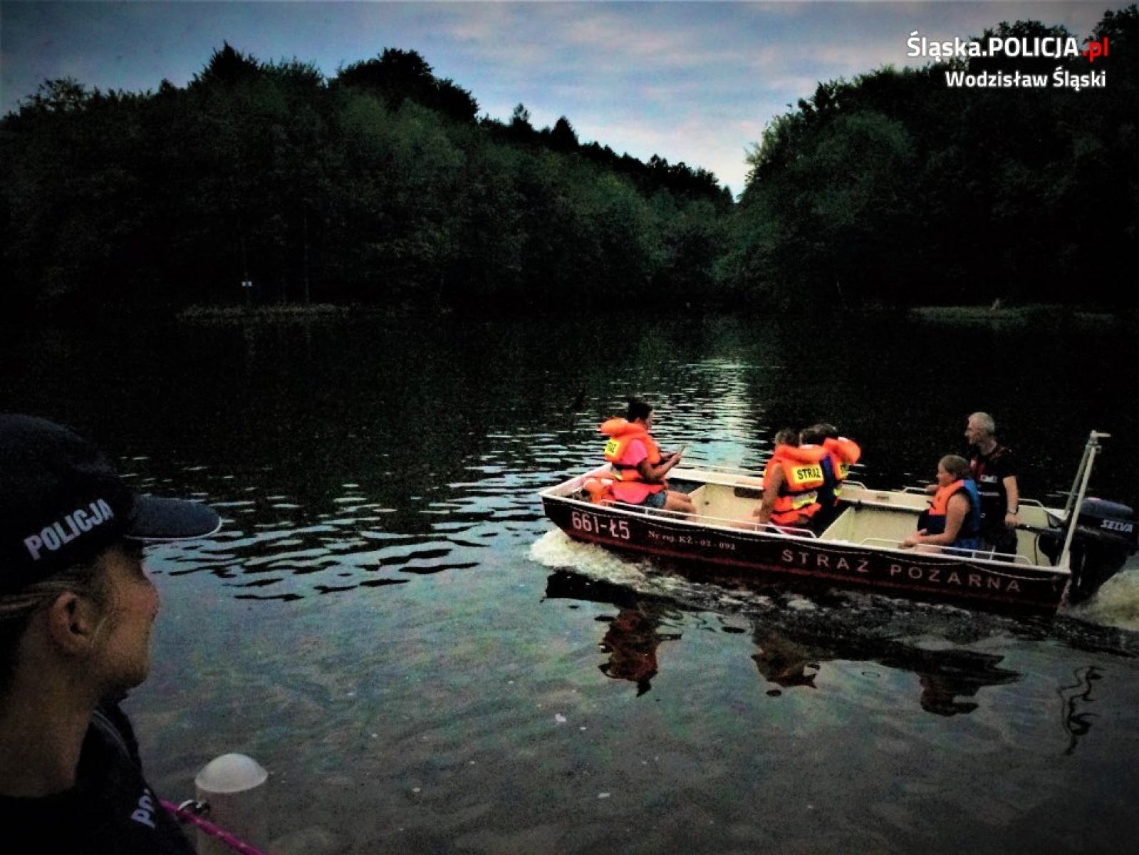Zdjęcie w galerii na portalu naszwodzislaw.com: Wodzisławscy policjanci o bezpieczeństwie nad wodą wiadomości z regionu