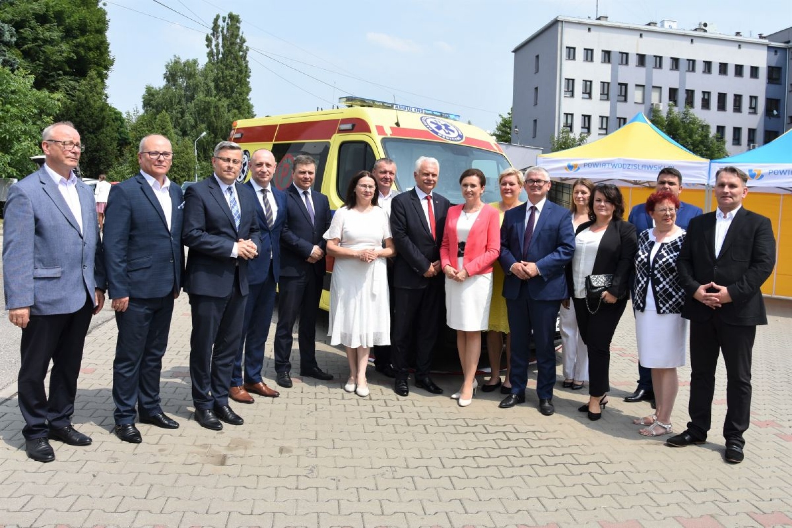 Zdjęcie w galerii na portalu naszwodzislaw.com: Wiceminister zdrowia odwiedził Powiat Wodzisławski wiadomości z regionu